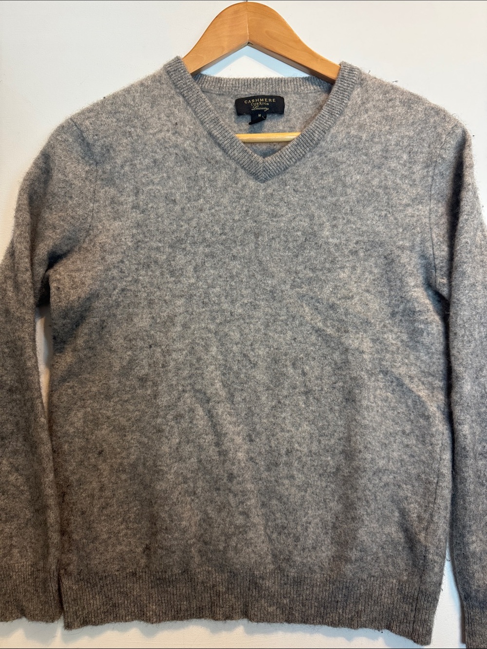 Club Room Men's V-Neck Sweater in Light Gray